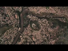 高解像度30Xズームカメラで高さ3000m以上から地面を検査