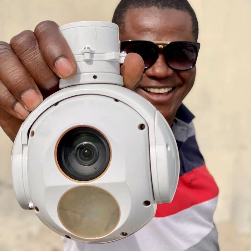 エレクトロオプティカルUAV 30XズームEO 640x512 イーサネットビデオ出力TS120BT-04付きIR熱カメラ